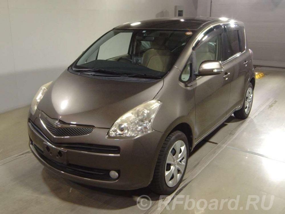 Toyota Ractis,  2010 г..  Москва