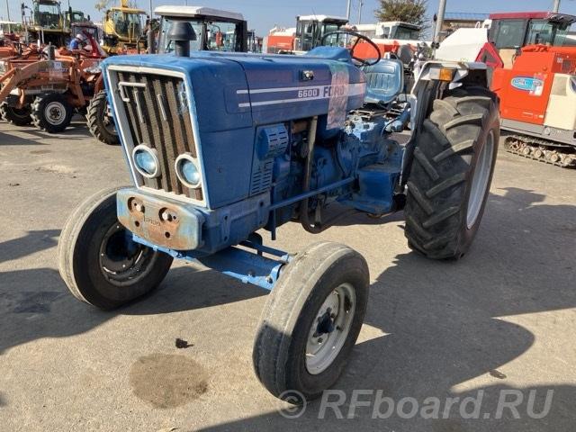 Трактор Ford 6600.  Москва