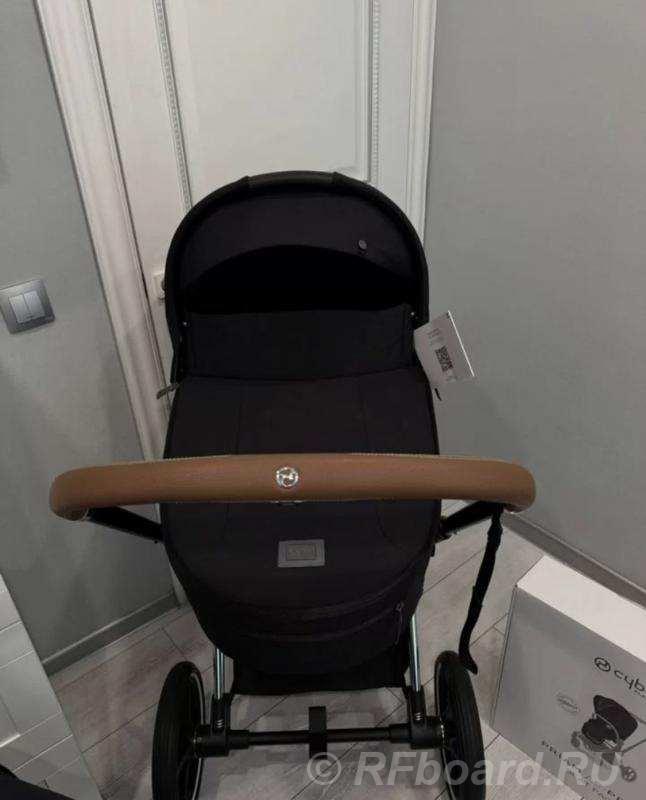 Отдаём бесплатно Коляска Cybex Priam 3 в 1. Хабаровский край,  Хабаровск