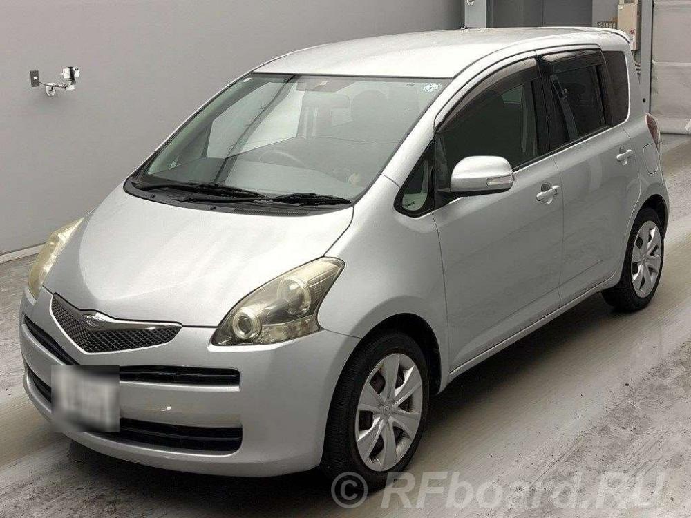 Toyota Ractis,  2010 г..  Москва