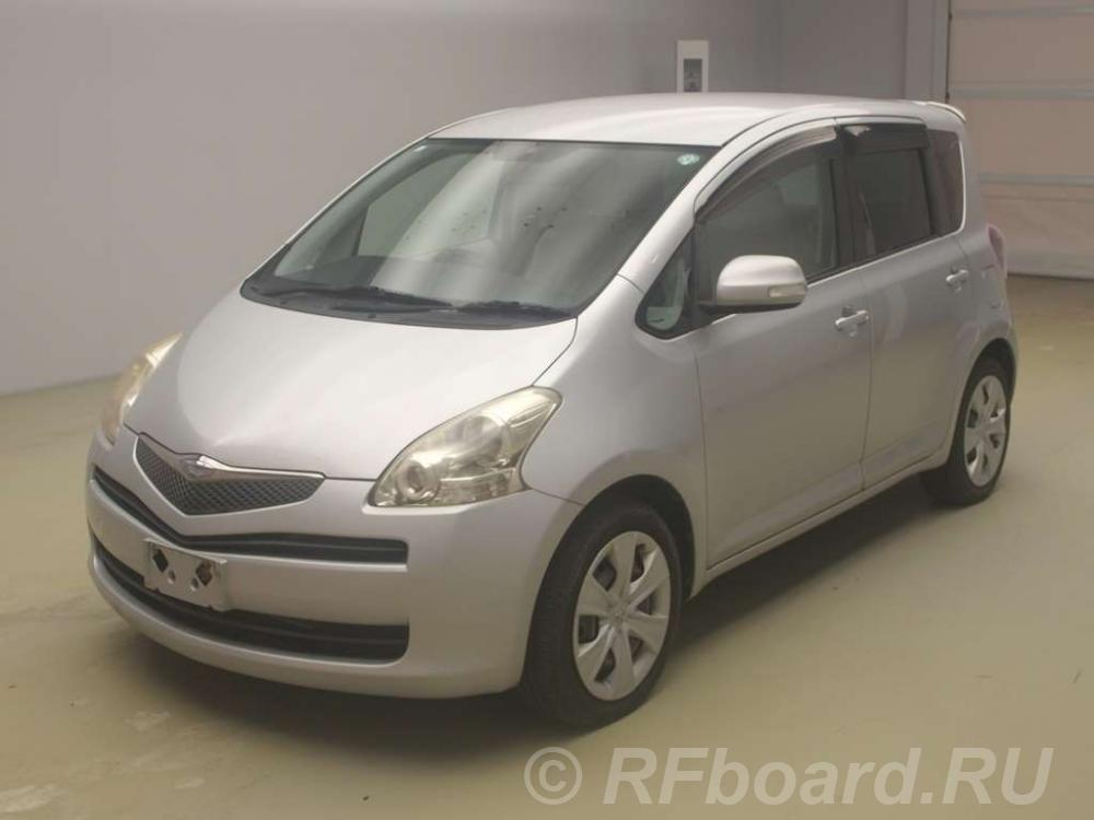 Toyota Ractis,  2010 г..  Москва