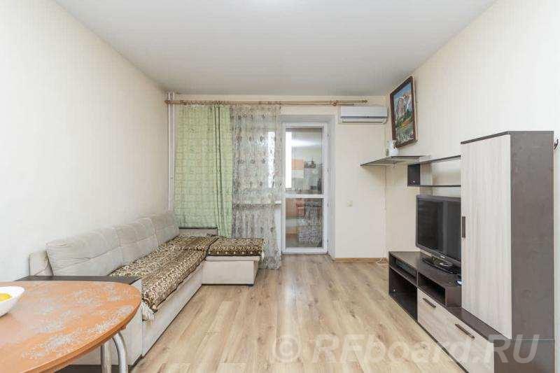 Продаю 1-комн квартиру, 42 м2, 7/9 эт.. Тюменская область,  Тюмень