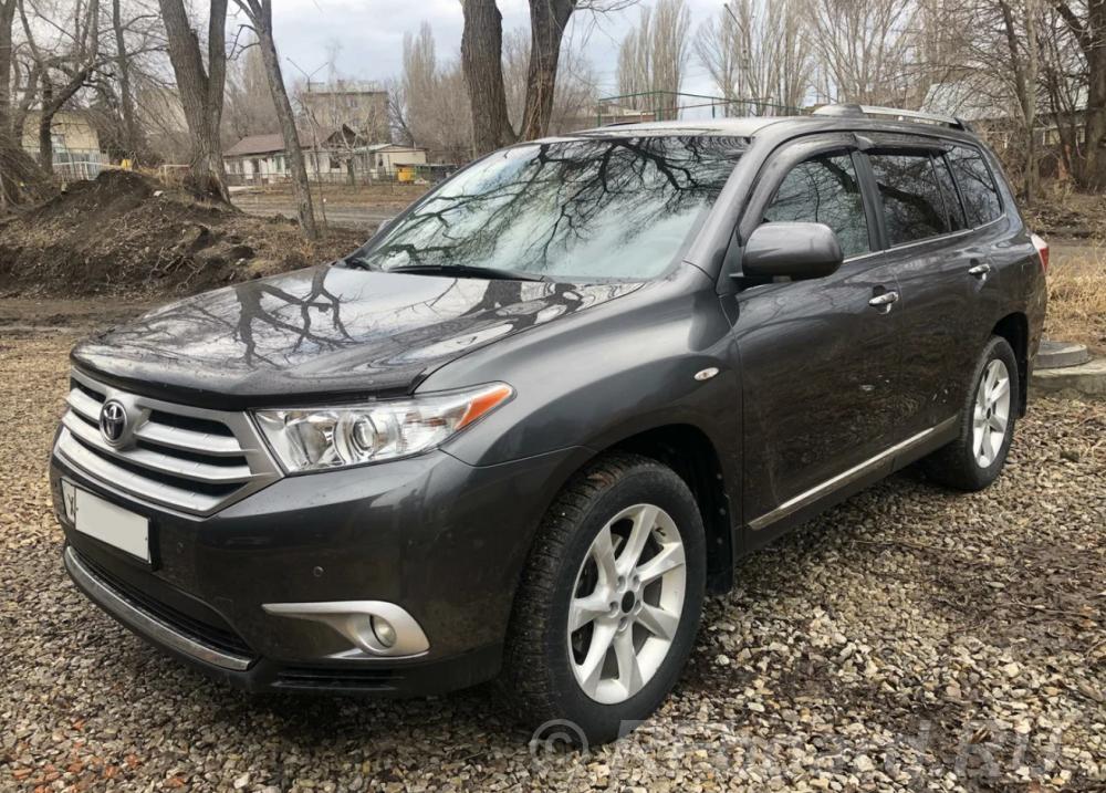 Toyota Highlander,  2011 г.. Саратовская область,  Саратов