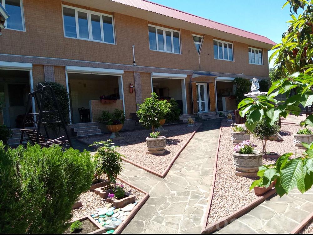 Сдается  студия. квартира, 30 м2, 2/2 эт.. Крым (полуостров), Алушта (город)