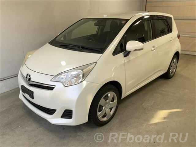 Toyota Ractis,  2012 г..  Москва
