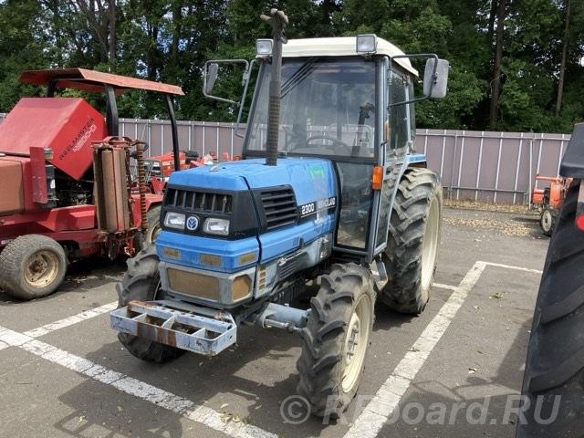 Трактор с х New Holland 2300 4х4 кабина наработка 1655 мч