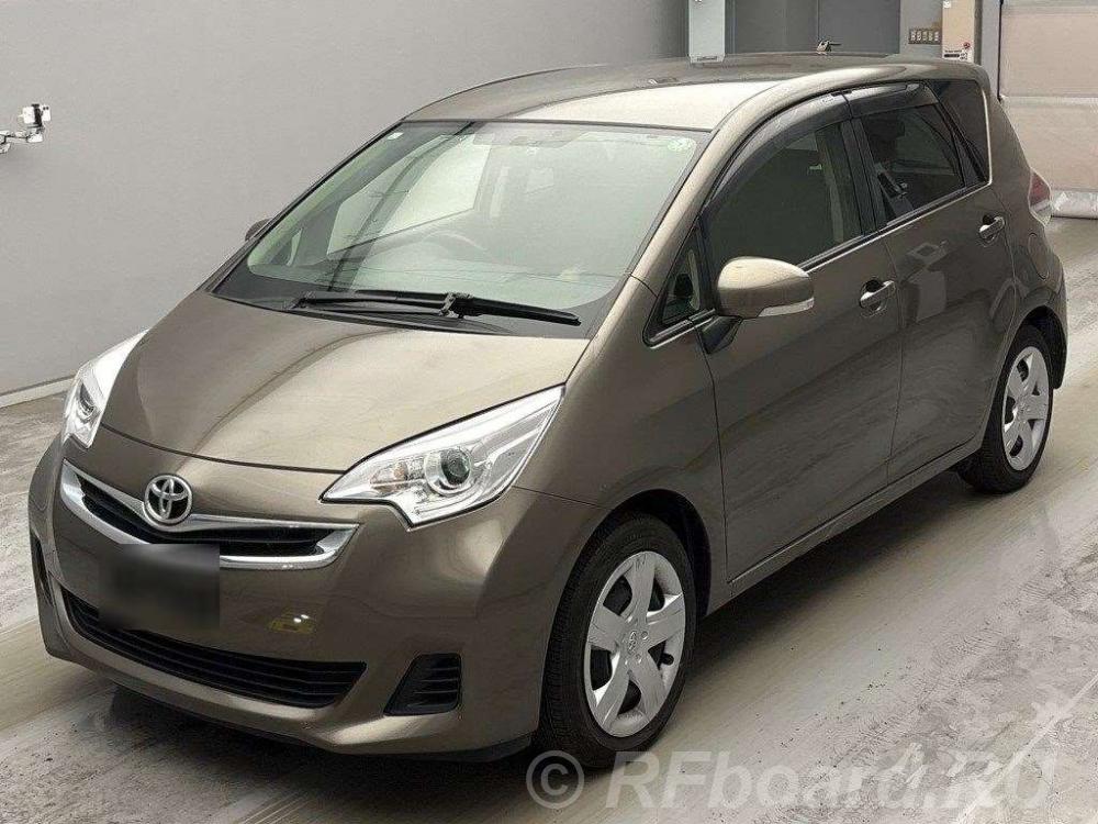Toyota Ractis,  2015 г..  Москва